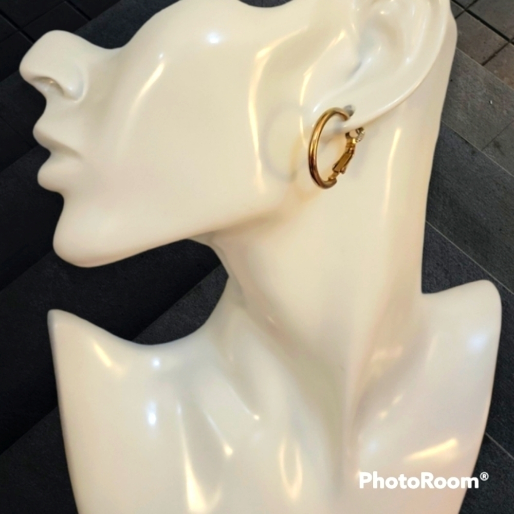 3/$20 VTG Goldtone Huggie Earrings